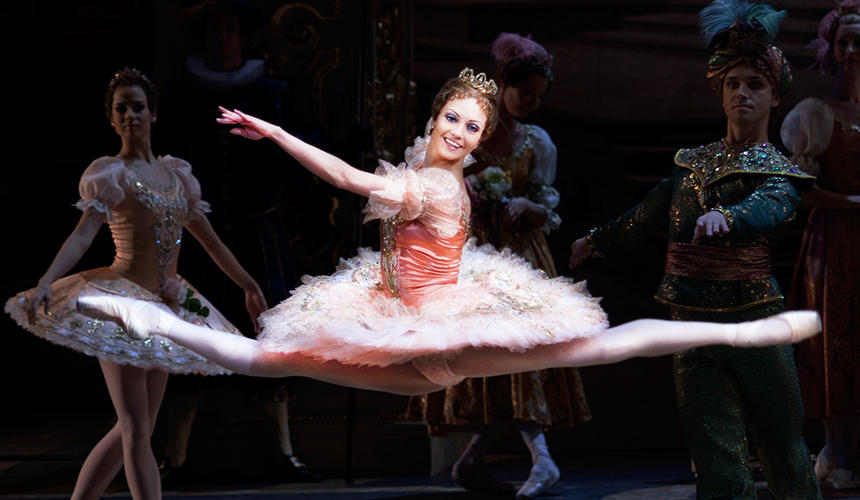 NINA KAPTSOVA & ESTRELLAS DEL BALLET RUSO