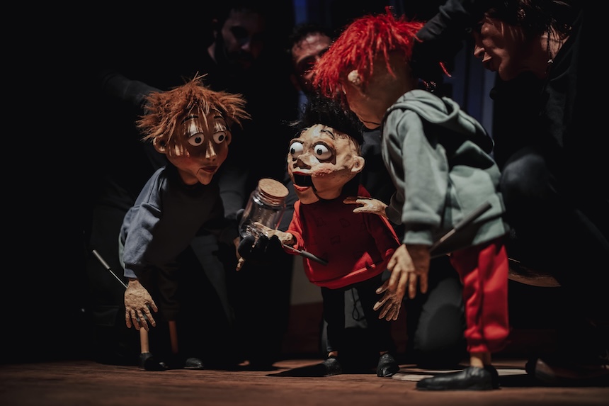 "LA BRUJA RECHINADIENTES" - 47 FESTIVAL INTERNACIONAL DE TEATRO DE BADAJOZ "LA BRUJA RECHINADIENTES" - 47 FESTIVAL INTERNACIONAL DE TEATRO DE BADAJOZ