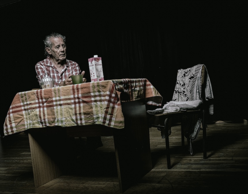 "EN LA OTRA VIDA" - 47 FESTIVAL INTERNACIONAL DE TEATRO DE BADAJOZ "EN LA OTRA VIDA" - 47 FESTIVAL INTERNACIONAL DE TEATRO DE BADAJOZ
