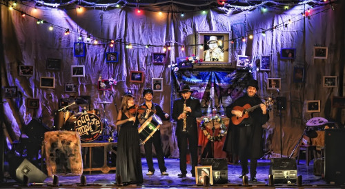 49 FESTIVAL INTERNACIONAL DE TEATRO DE BADAJOZ - "EL FUNERAL"